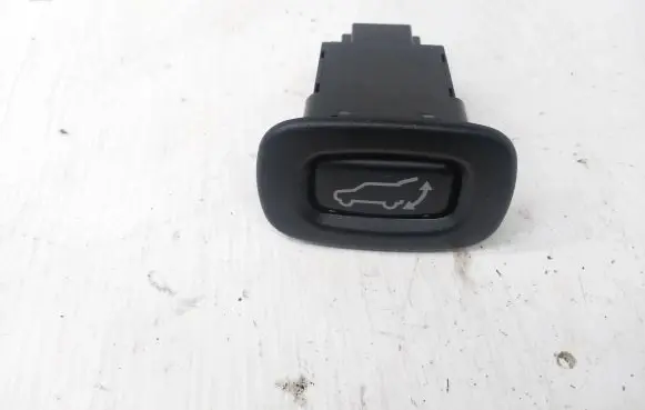 Mitsubishi Outlander Tailgate/boot open switch button 