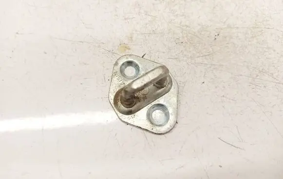 Toyota Avensis Verso Front door lock loop/hook striker