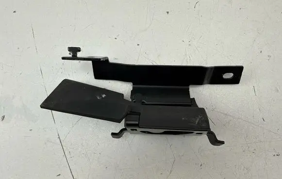 Mercedes-Benz C W205 Parcel shelf load cover mount bracket A2058605500