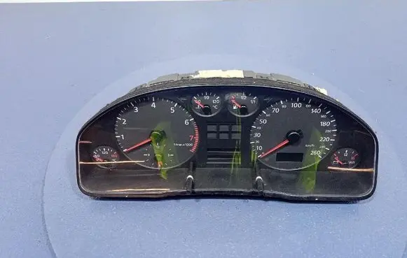 Audi A6 S6 C5 4B Speedometer (instrument cluster) 4B0919860F