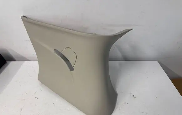 Chrysler Pacifica (D)pillar trim (top) 5RJ16PD2AE F01875110AYR