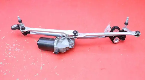 BMW X5 E70 Front wiper linkage and motor