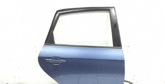 Subaru Impreza III Rear door