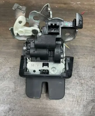 Audi A7 S7 4G Tailgate/trunk/boot lock/catch/latch 8R0827505 084734070514