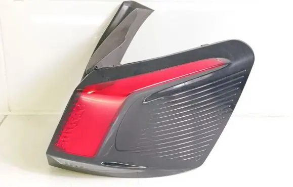 Peugeot 3008 II Rear/tail lights 9810477080 81550201