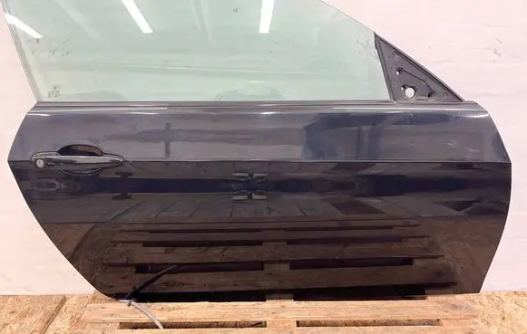 Door (2 Door Coupe)