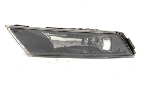 Skoda Superb B8 (3V) Front fog light 3V0941699 19508801 01183601