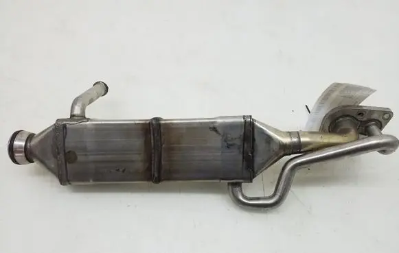Mercedes-Benz CLS C219 EGR valve cooler A6421400775