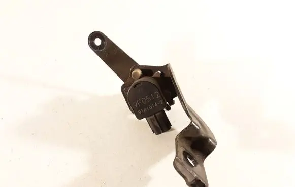 Subaru Legacy Headlight/headlamp level sensor 9F0512 B1416142