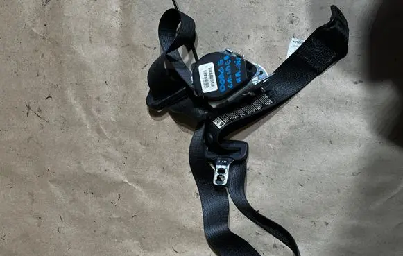 Dodge Caliber Rear seatbelt 605460301B P7107207ESA