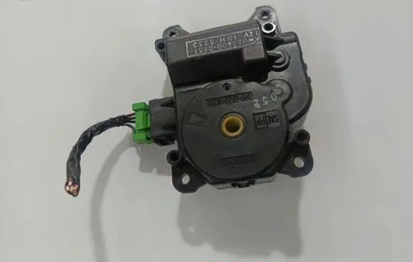 Subaru B9 Tribeca Air flap motor/actuator A0638000351