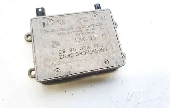 Mercedes-Benz E W211 Antenna control unit 2118200885 MC3000DC