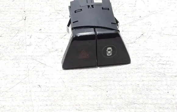BMW 5 G30 G31 Hazard light switch 6993047
