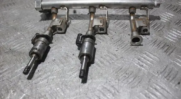 Ford Turneo Courier Fuel main line pipe DM5G9H487AA
