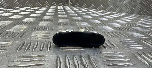 Nissan Juke I F15 Passenger airbag on/off switch 