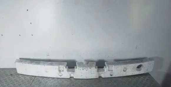 Front bumper foam support bar