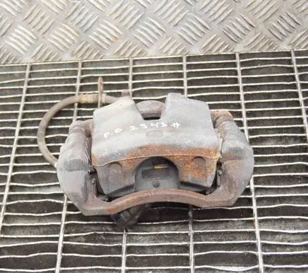 Hyundai Tucson TL Front brake caliper
