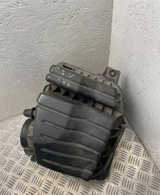 Chrysler Grand Voyager IV Air filter box 04861388ab