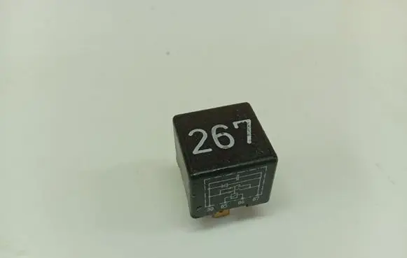Audi A4 S4 B5 8D Other relay 443919578C