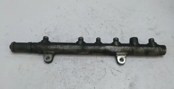 Mitsubishi Carisma Fuel main line pipe 0445214024 7700114017