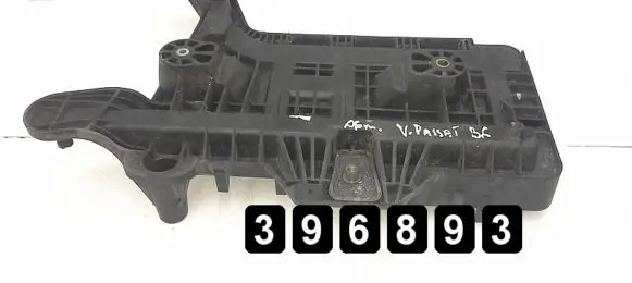 Volkswagen PASSAT B6 Battery tray 1k0915333c