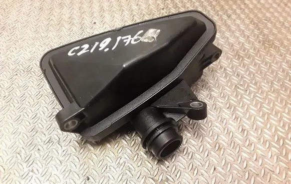 Mercedes-Benz CLS C219 Intake resonator A6421400087 6421400087