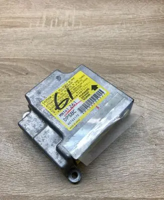 Mitsubishi Lancer Airbag control unit/module MN141261