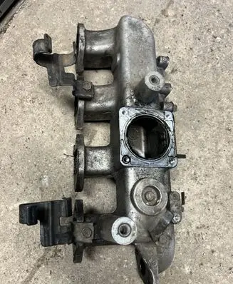 Nissan Terrano Intake manifold 140037F400 140037F40