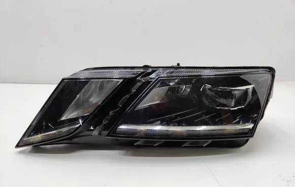 Skoda Octavia Mk3 (5E) Headlight/headlamp 5E1941015D