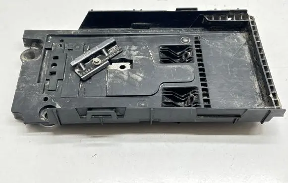 Ford Mondeo MK V Battery tray DG9310723A