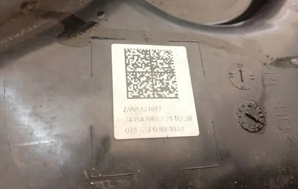 Audi A4 S4 B5 8D Fuel tank 5WA131877