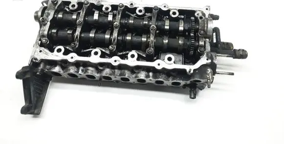 Engine head