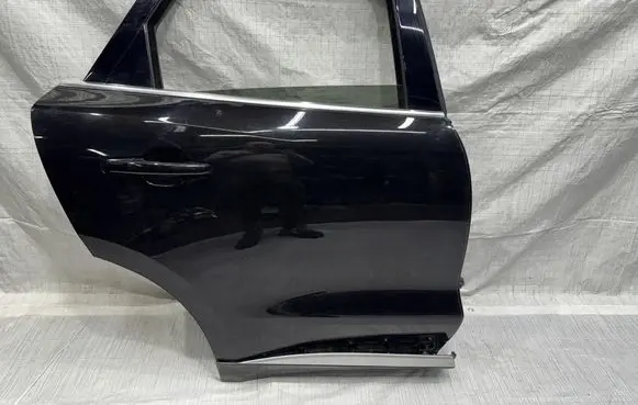 Jaguar F-Pace Rear door