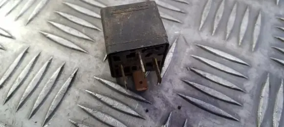 Audi A6 S6 C5 4B Other relay 0332014156 431951253h