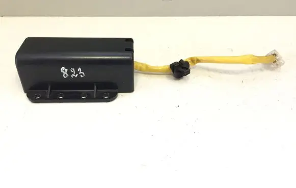 Mitsubishi Outlander Passenger airbag on/off switch 8610A054