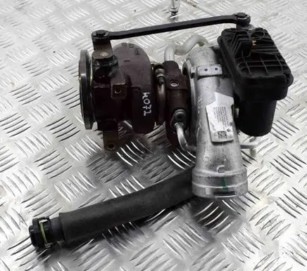 Volkswagen Golf VIII Turbo 4918001645 05E145701K