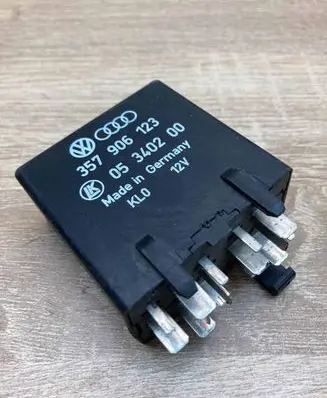 Volkswagen PASSAT B3 Other relay 357906123 05340200 134