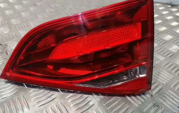 Audi A4 S4 B8 8K Tailgate rear/tail lights 8K5945094E