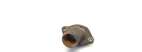 Volkswagen PASSAT B5 Engine coolant pipe/hose 048121121B
