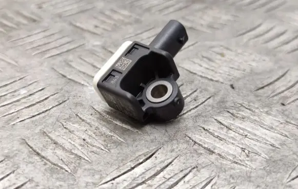 Porsche Cayenne (92A) Airbag deployment crash/impact sensor 2H0959351