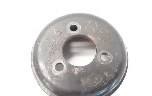 Land Rover Discovery 3 - LR3 Water pump pulley 4H2Q8610BD 4H2Q8610 PQS500530