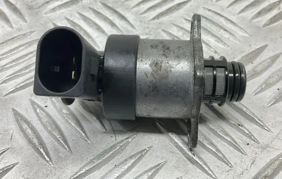 Skoda Octavia Mk3 (5E) Fuel pressure sensor 0928400768 04L 30203