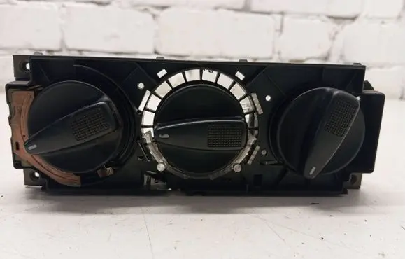 Volkswagen Golf III Climate control unit 1H0819045C 1H0820045C