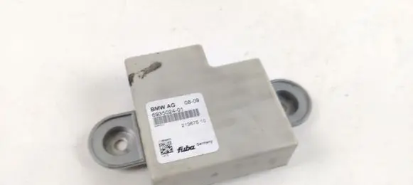 BMW Z4 E89 Aerial antenna amplifier 6935024