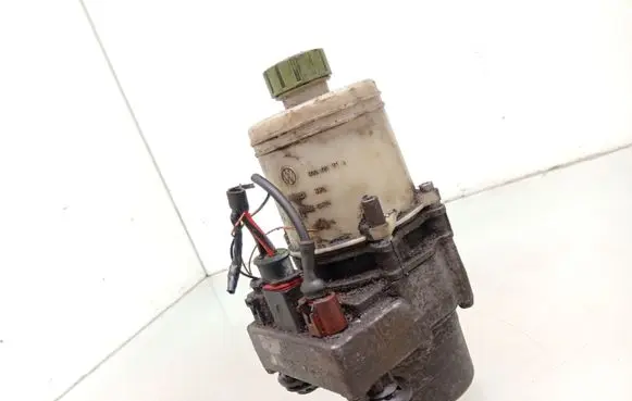 Skoda Fabia Mk1 (6Y) Power steering pump 6Q0423371A