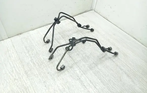 Peugeot 308 Fuel injector supply line/pipe 