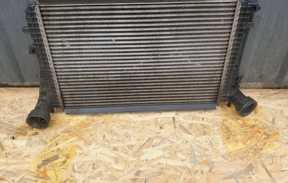 Volkswagen PASSAT B6 Intercooler radiator 3C0145805P