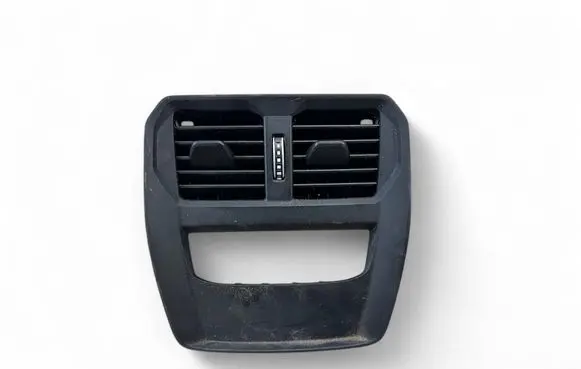 Rear air vent grill