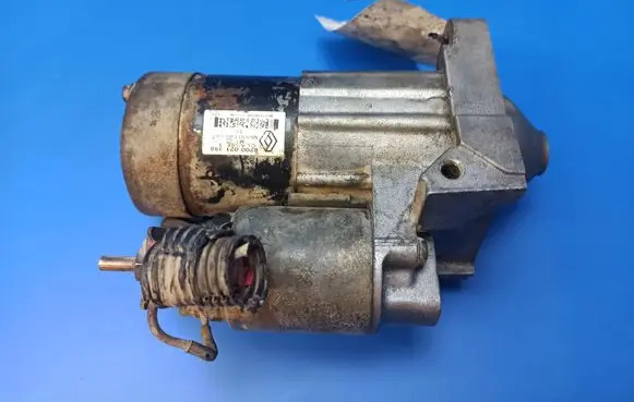 Nissan Almera N16 Starter motor 8200021396 M000T86181