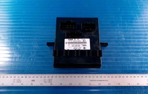 Audi A6 S6 C6 4F Comfort/convenience module 4F0907279